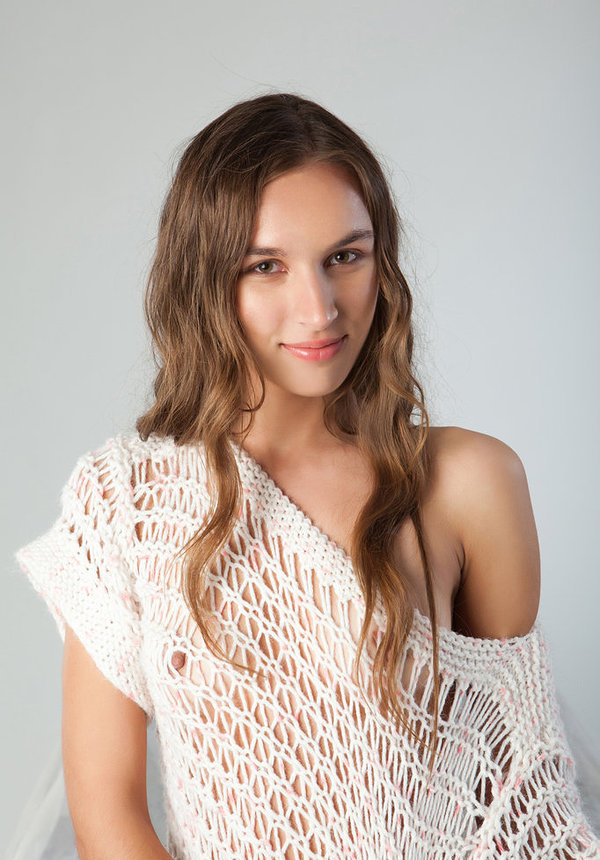 Илона, 22 года, 1 размер груди